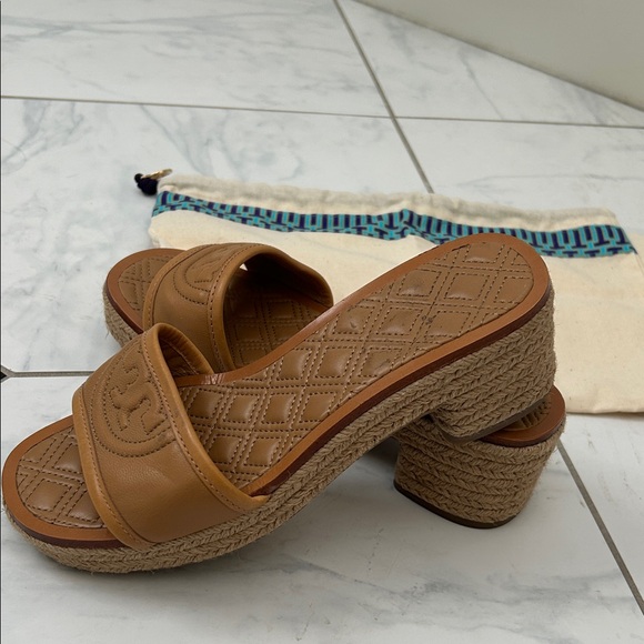 Tory Burch Elegant Tan Women's Sandals - Picture 2 of 5